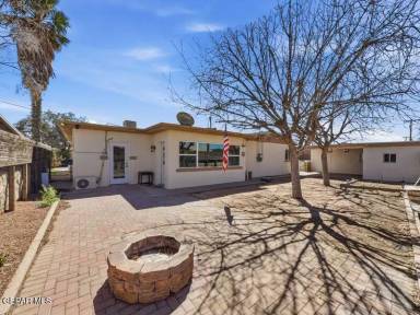Main picture of 7107 Parkland Dr