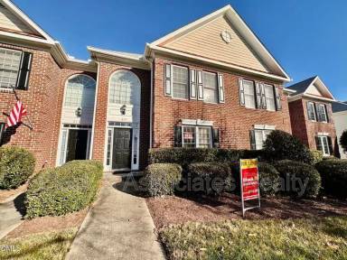 Main picture of 215 Anniston Ct