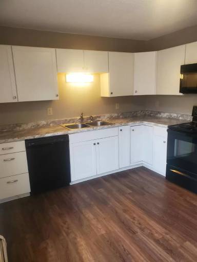 Main picture of 3609 S Larch Ave