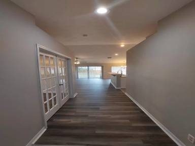 Main picture of 2222 NW 6th Ave