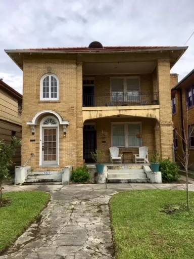 Main picture of 2817 Paris Ave