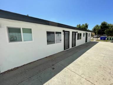 Main picture of 3875 Cottonwood St