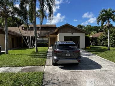Main picture of 12449 Guilford Way