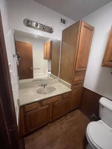 Main picture of 4101 SE Camelot Dr