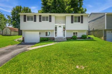 Main picture of 4195 Burningtree Rd