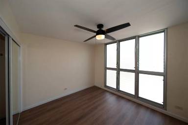 Main picture of 2440 Date St