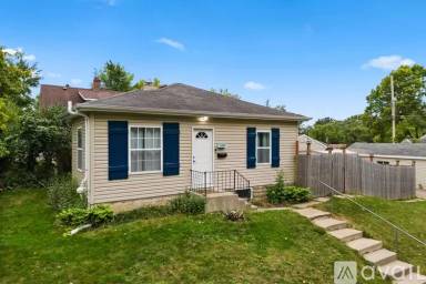 Main picture of 3457 Major Ave N
