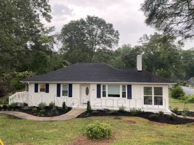 Main picture of 200 Princeton Ave