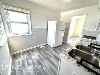 Main picture of 11265 Essex Ave