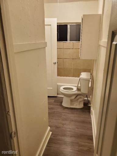 Main picture of 2127 1/2 6th Ave