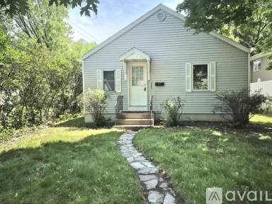 Main picture of 240 36th Ave N