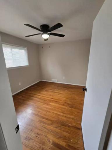 Main picture of 6450 Ashton Ave