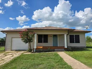 Main picture of 615 FM 1466