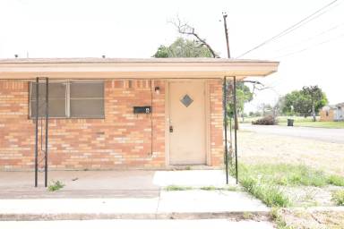 Main picture of 213 E Harrison Ave