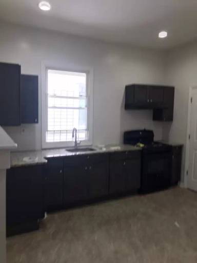 Main picture of 288 S 6th St