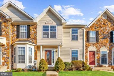 Main picture of 208 Goldsborough Dr