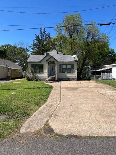 Main picture of 356 W Birch Ave