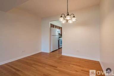 Main picture of 209 W Johnson St