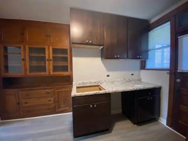Main picture of 2603 N Kostner Ave