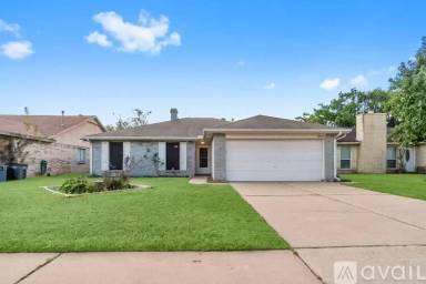 Main picture of 18703 Lippizaner Dr