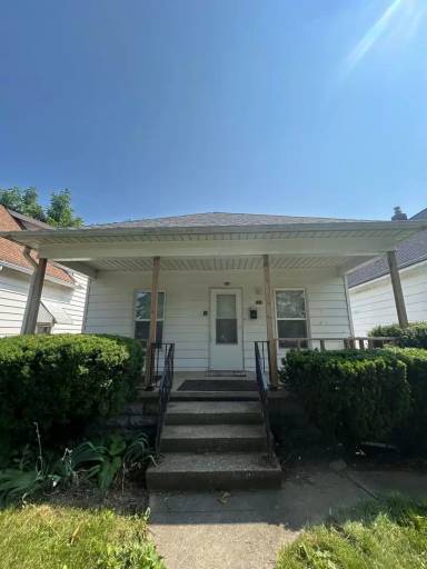 Main picture of 544 Bronson Ave