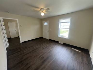 Main picture of 212 Mill St