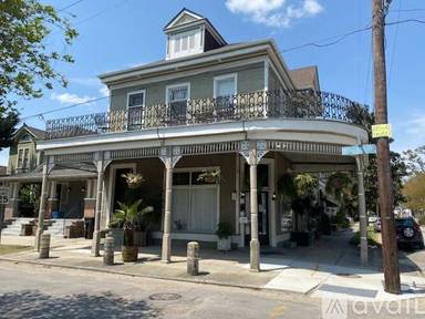 Main picture of 639 N Alexander St