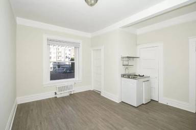 Main picture of 1050 Post Apartments