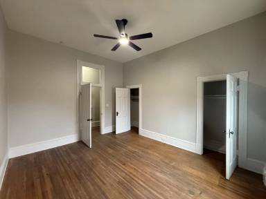 Main picture of 922 Floyd St
