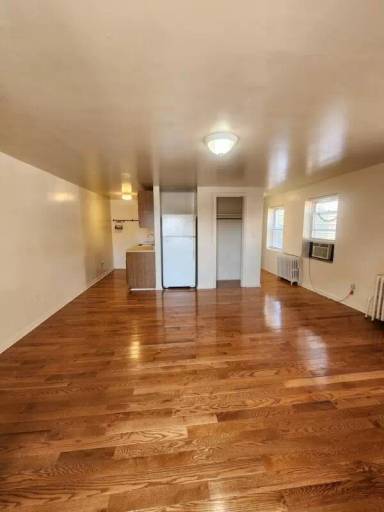 Main picture of 869 Hollins St