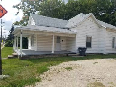 Main picture of 520 1/2 W State St