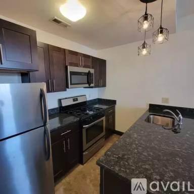 Main picture of 1512 Lombard St