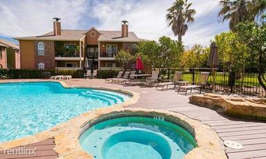 Main picture of Oaks of Westlake