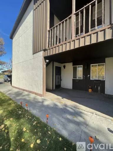 Main picture of 1487 Vega Cir