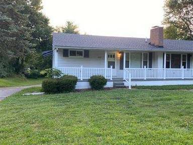 Main picture of 2020 Wellington Rd