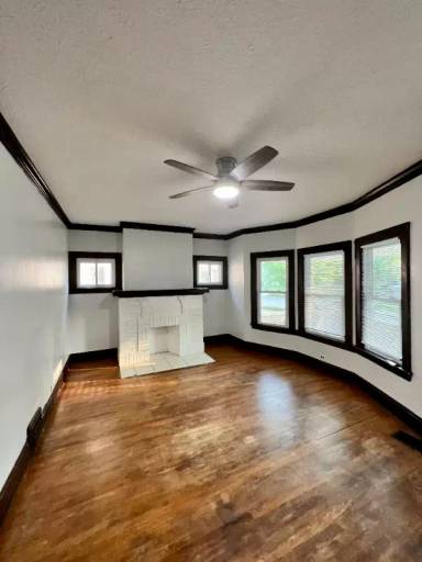 Main picture of 2165 Chesterland Ave