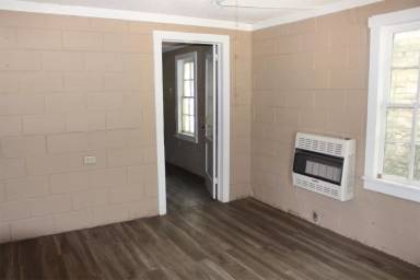 Main picture of 822 Corn Ave