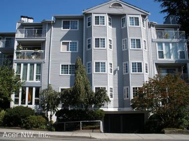 Main picture of 722 N 85th St