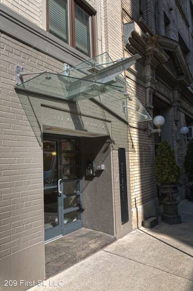 Main picture of The Lofts at First and Kirk