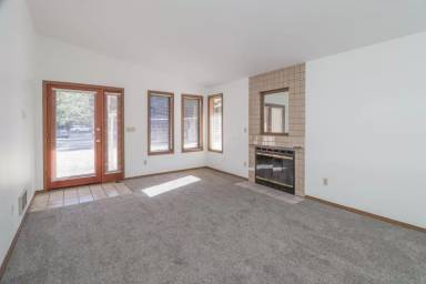 Main picture of 9244 Mullen Rd SE