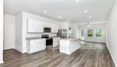 Main picture of 217 Bay Pine Dr