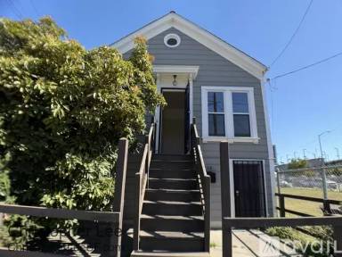 Main picture of 710 Henry St