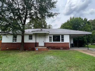 Main picture of 2706 Norton Ave NW