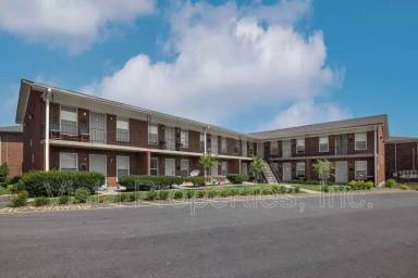 Main picture of 4810 Saddlebrook Ln