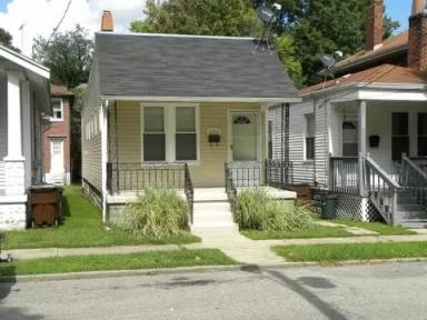 Main picture of 204 E 24th St