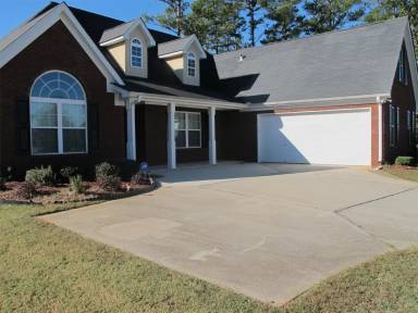 Main picture of 330 Whitney Ln