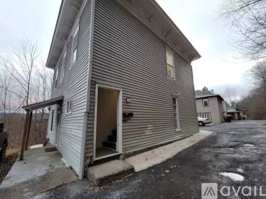 Main picture of 128 Chestnut St