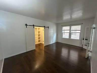 Main picture of 325 Elm Ave