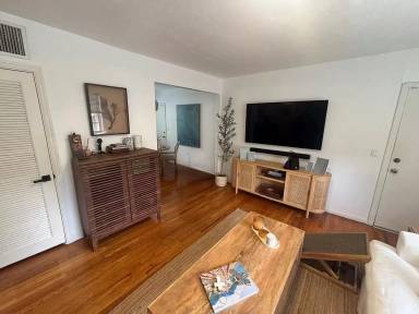 Main picture of 7820 SW 55th Ave