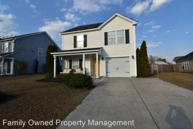Main picture of 612 Silver Moss Dr